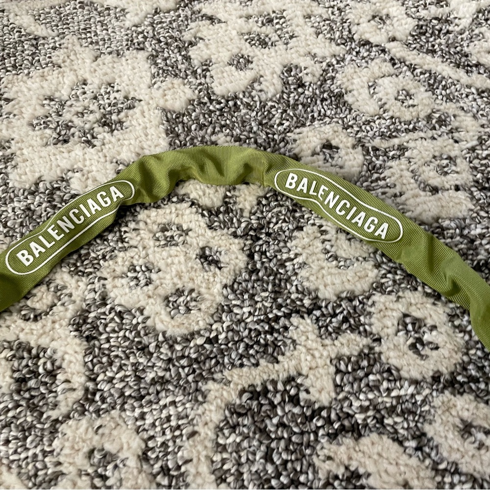 SALE!!! Balenciaga Souvenir Logo Belt Bag - 100% AUTHENTIC!!! - Picture 7 of 10